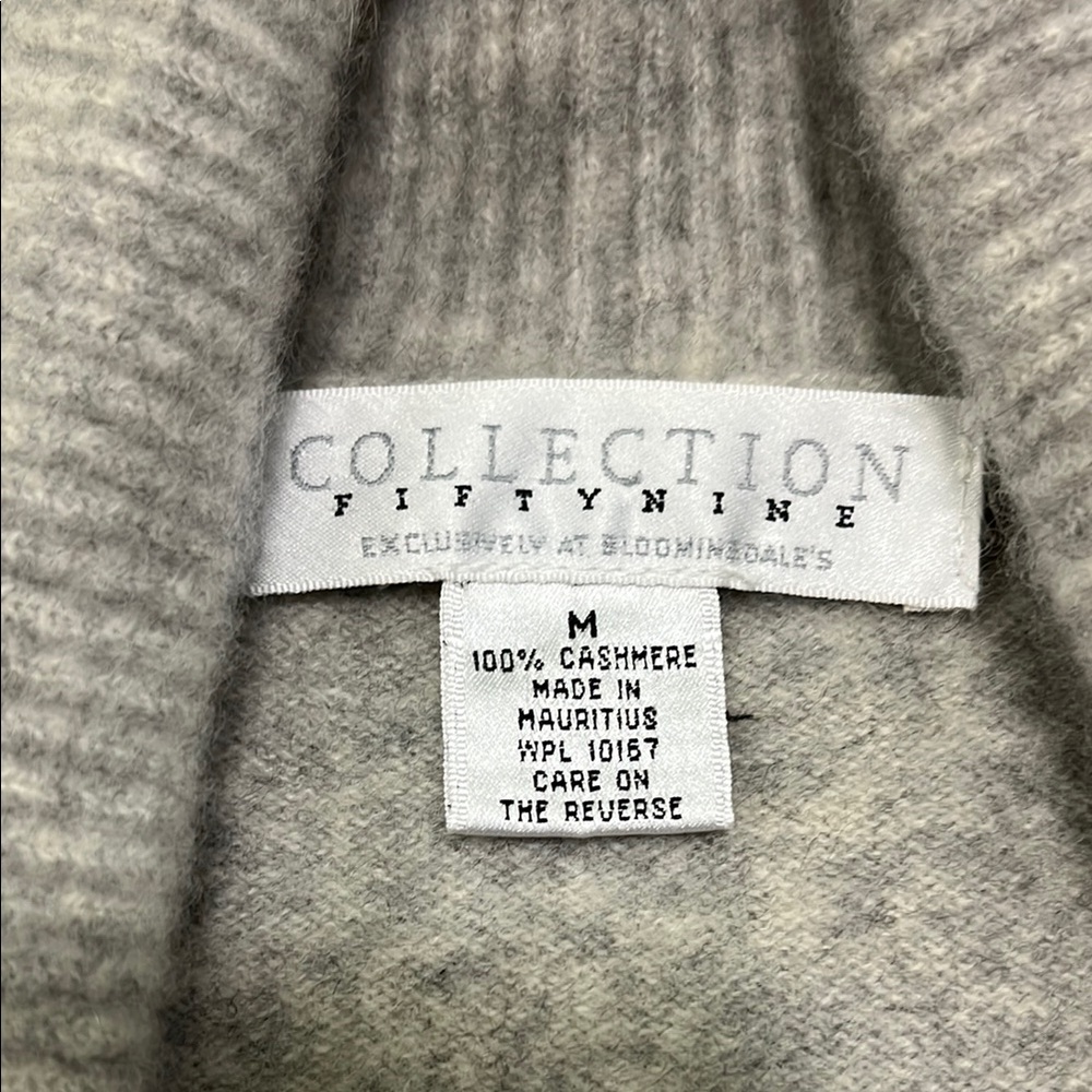 Collection Fifty Nine Gray Cashmere Sweater